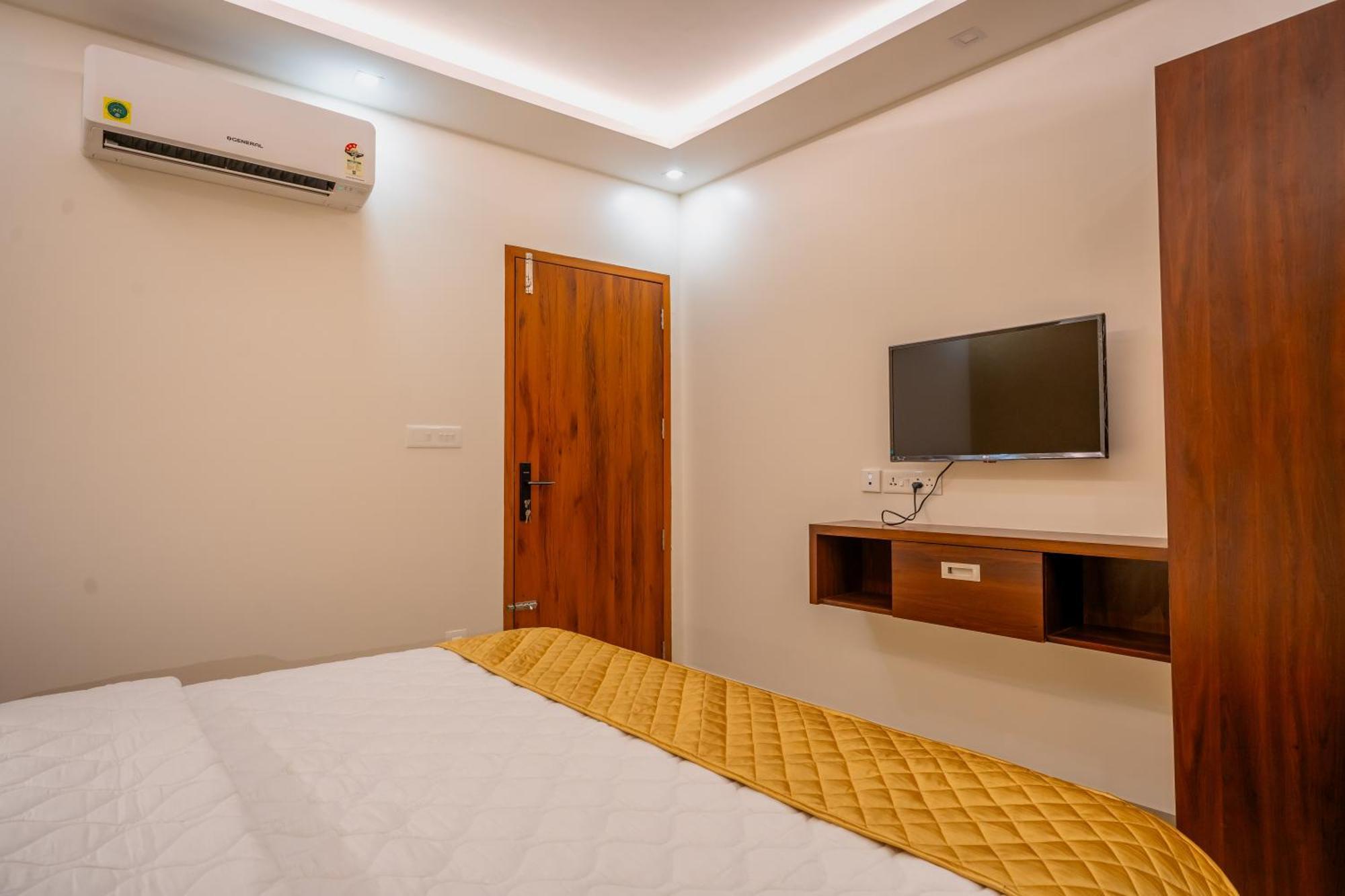 Metro Residency Hotel Tirur Bagian luar foto