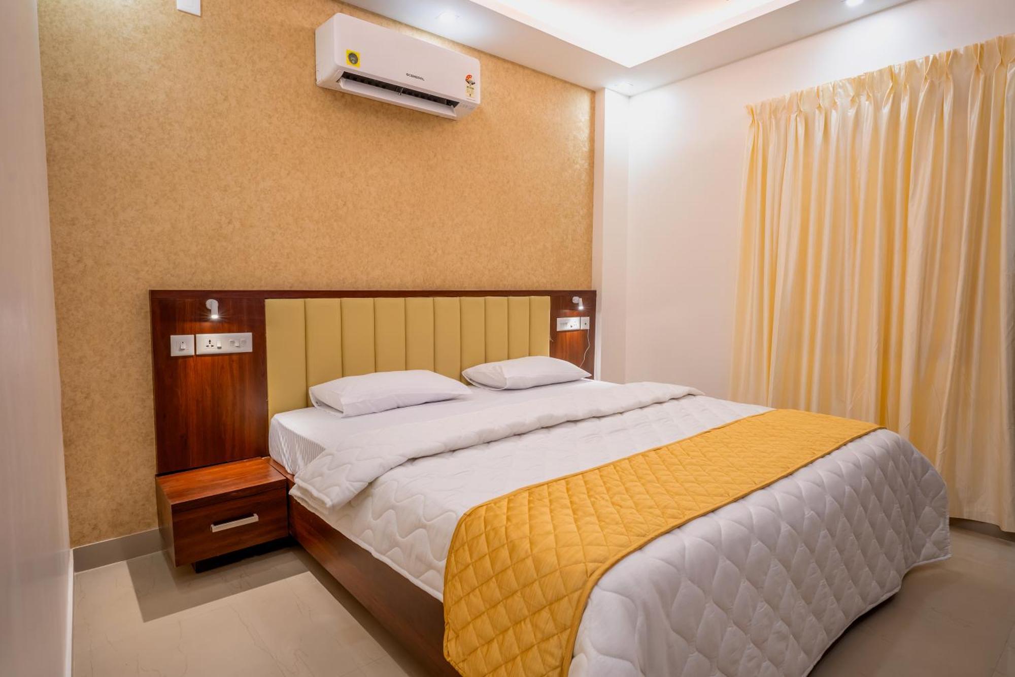 Metro Residency Hotel Tirur Bagian luar foto